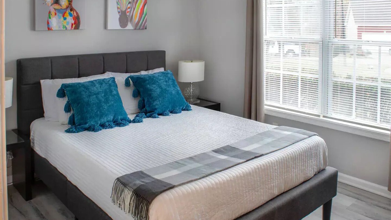 Photo of Bedroom in Suwanee