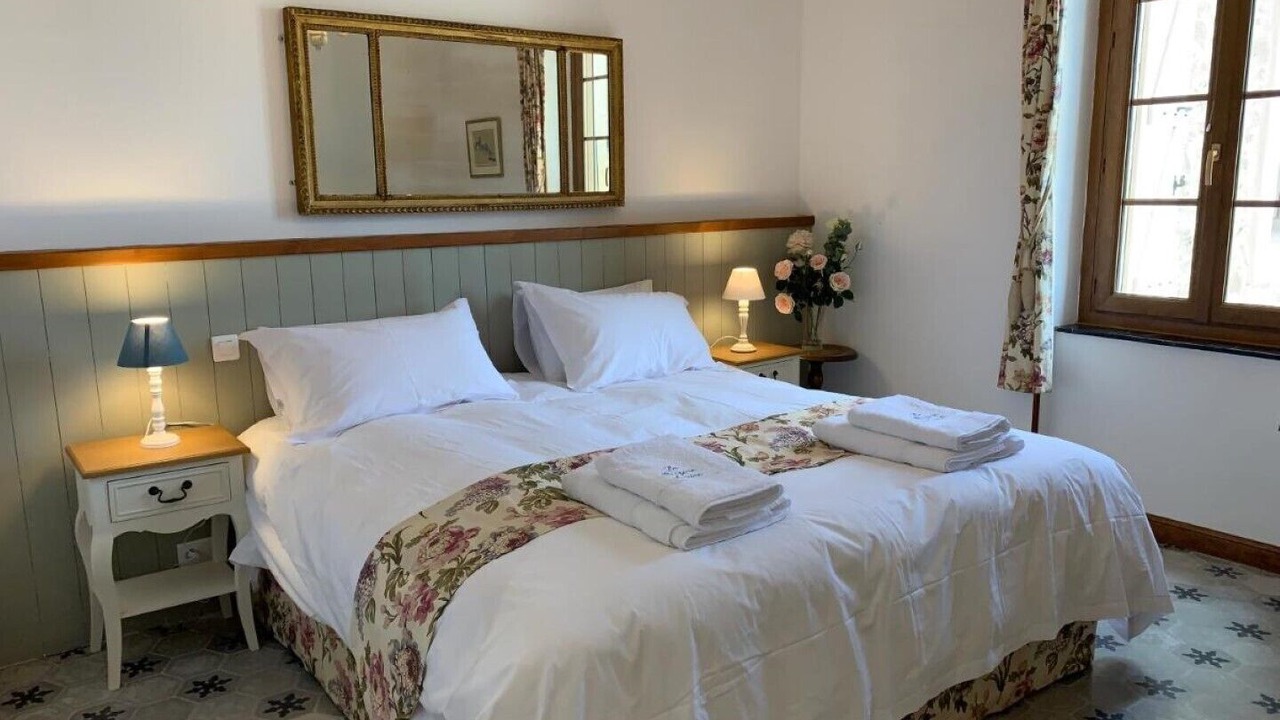 Photo of Bedroom in Le Somail