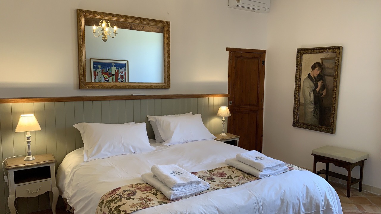 Photo of Bedroom in Le Somail
