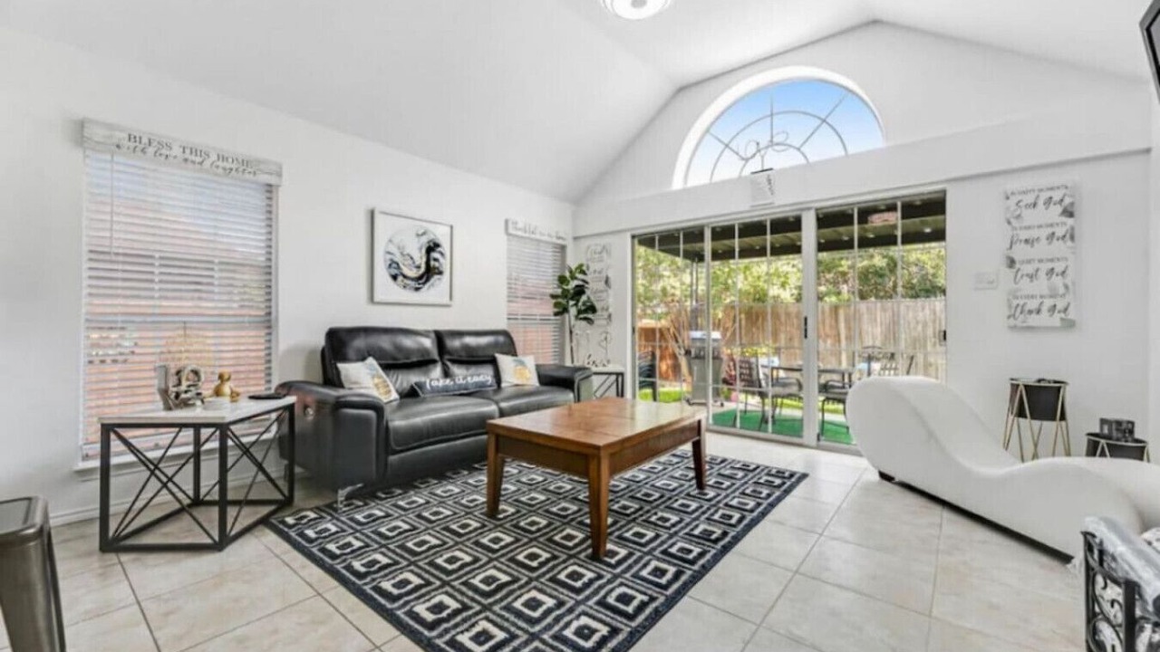 Photo of Livingroom in Watauga