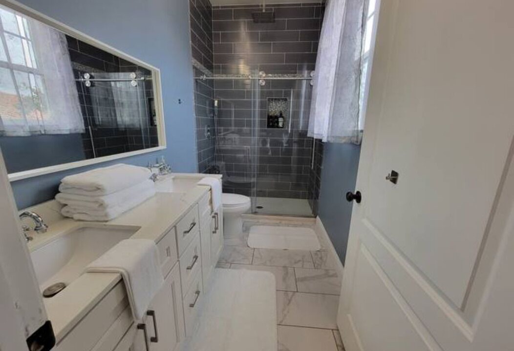 Photo of Bathroom in Crockett