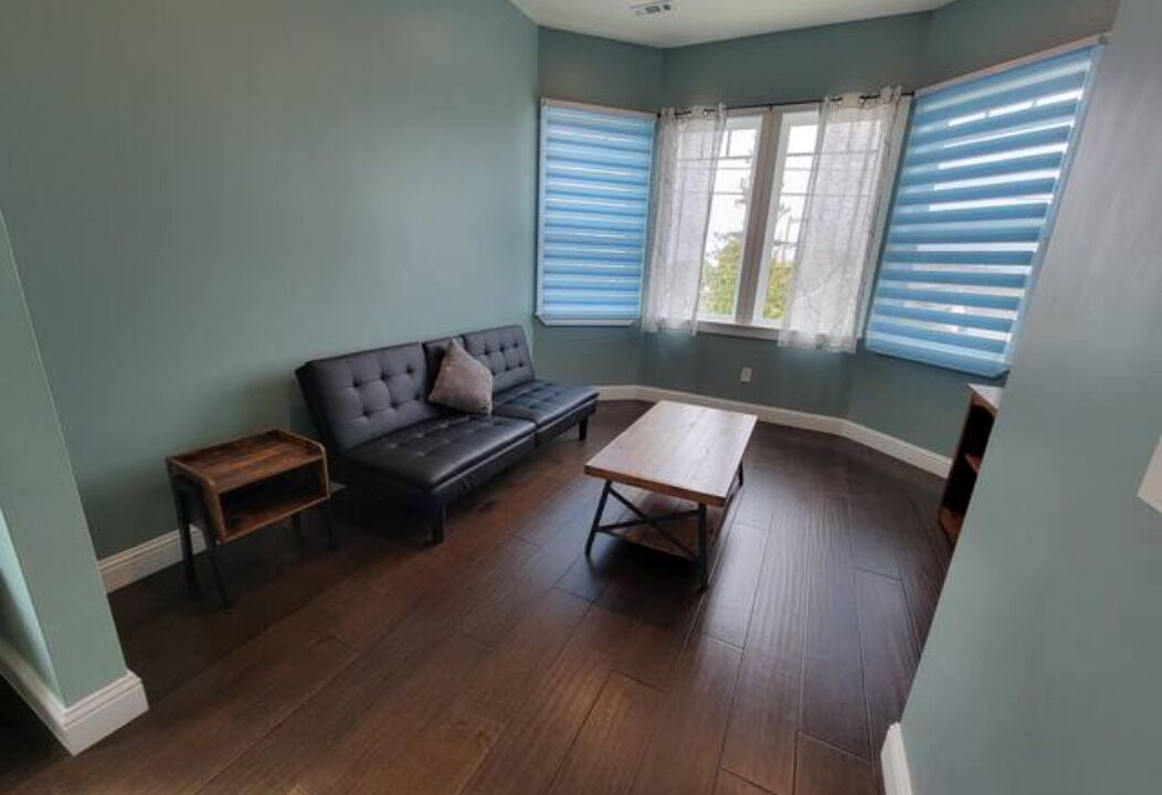 Photo of Livingroom in Crockett