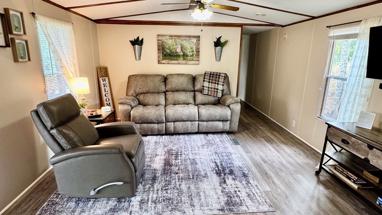 Photo of Livingroom in Greensburg