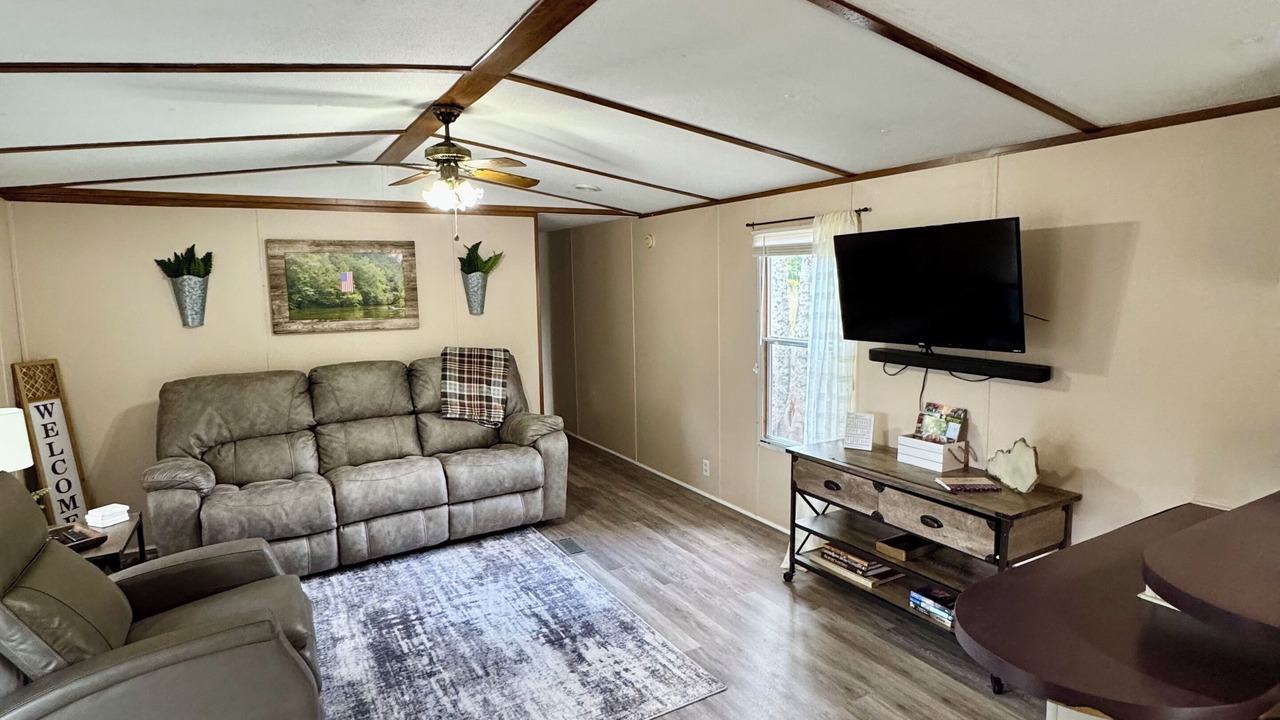 Photo of Livingroom in Greensburg