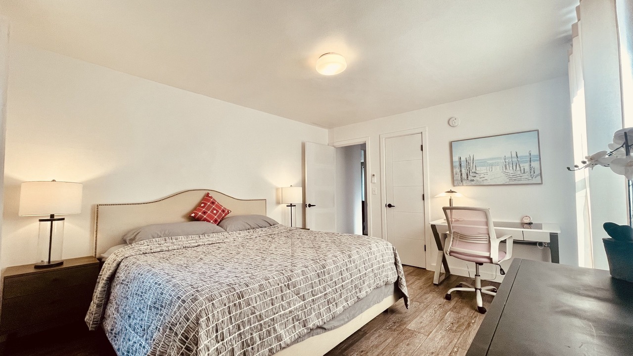 Photo of Bedroom in Haller Lake