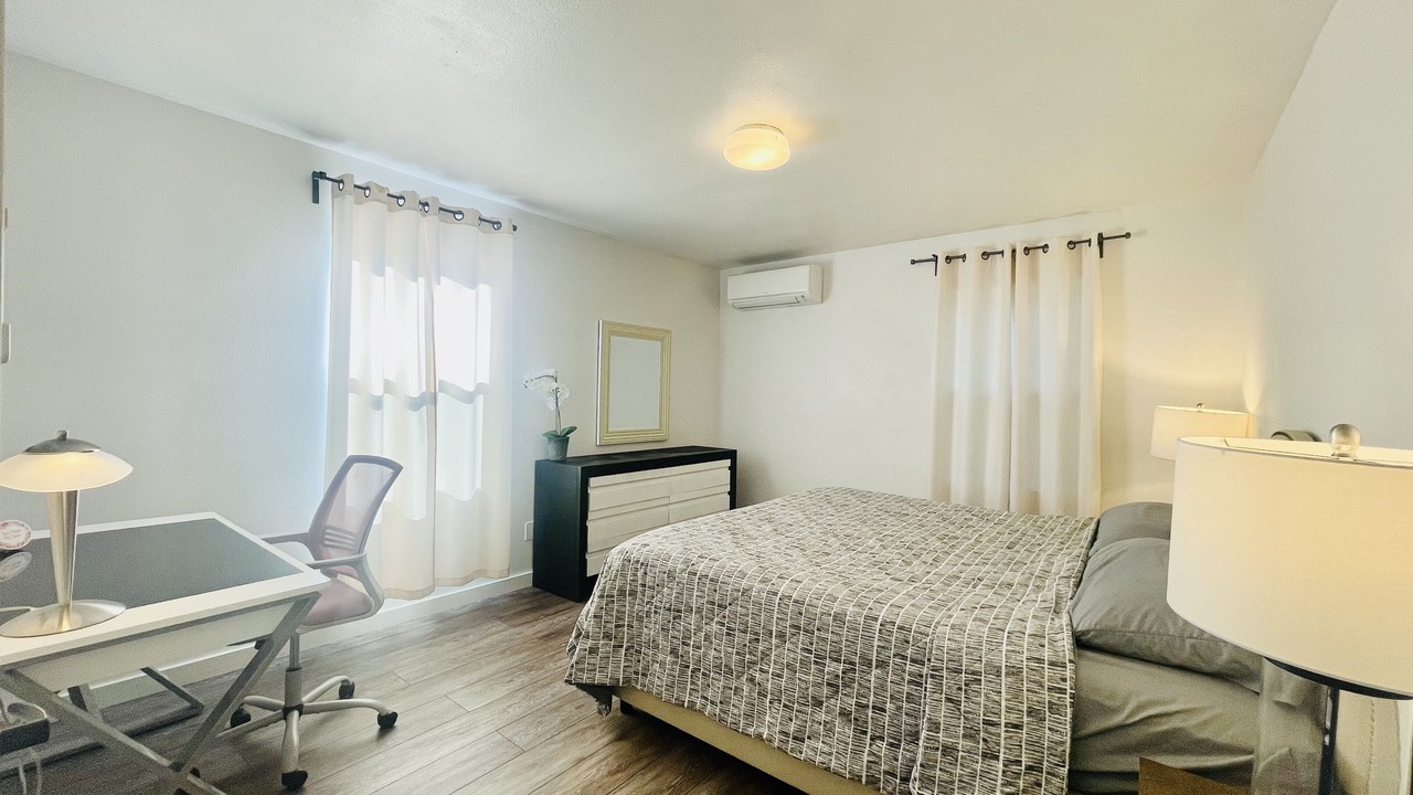 Photo of Bedroom in Haller Lake