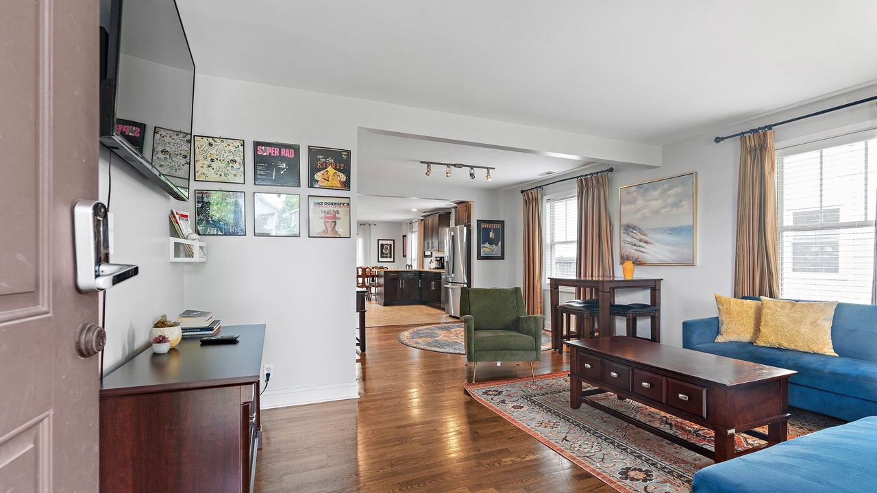 Photo of Livingroom in The Nations