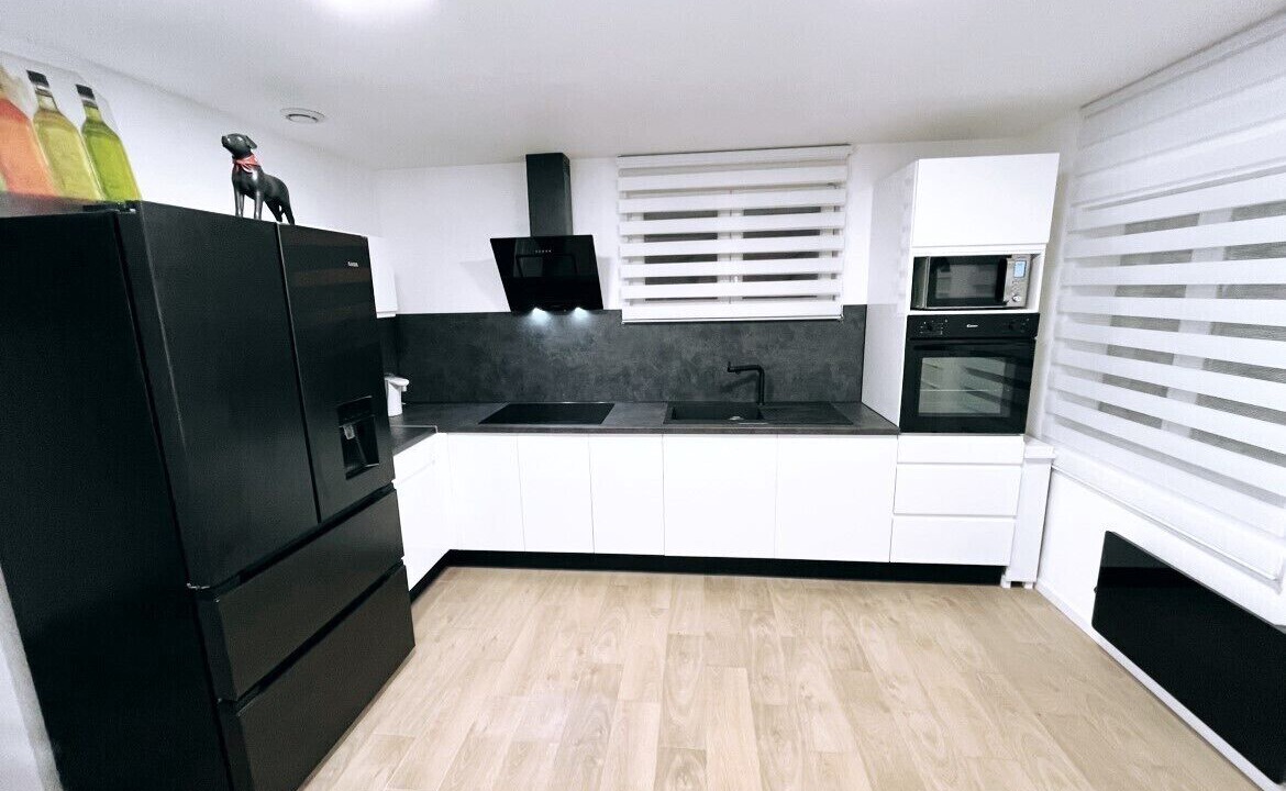 Photo of Kitchen in Brelevenez
