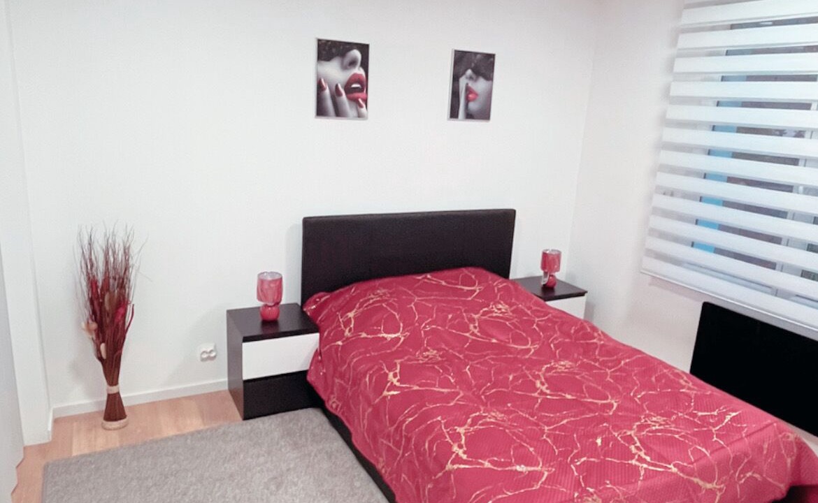 Photo of Bedroom in Brelevenez