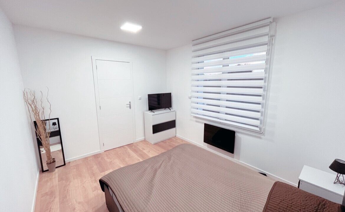 Photo of Bedroom in Brelevenez