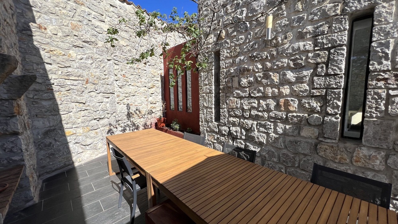 Photo of Outdoor in Berrias-et-Casteljau