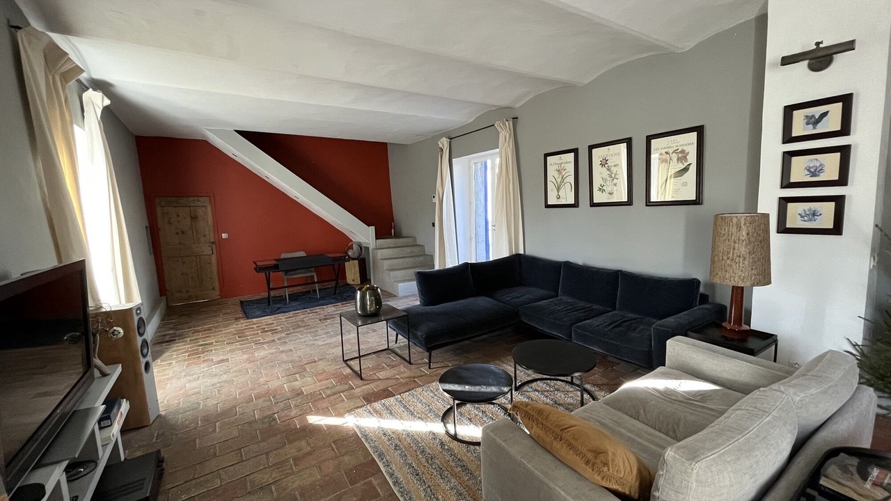 Photo of Livingroom in Berrias-et-Casteljau
