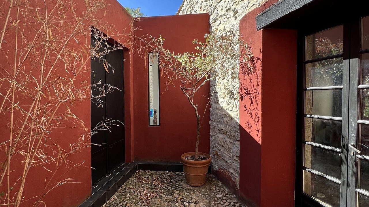 Photo of Outdoor in Berrias-et-Casteljau