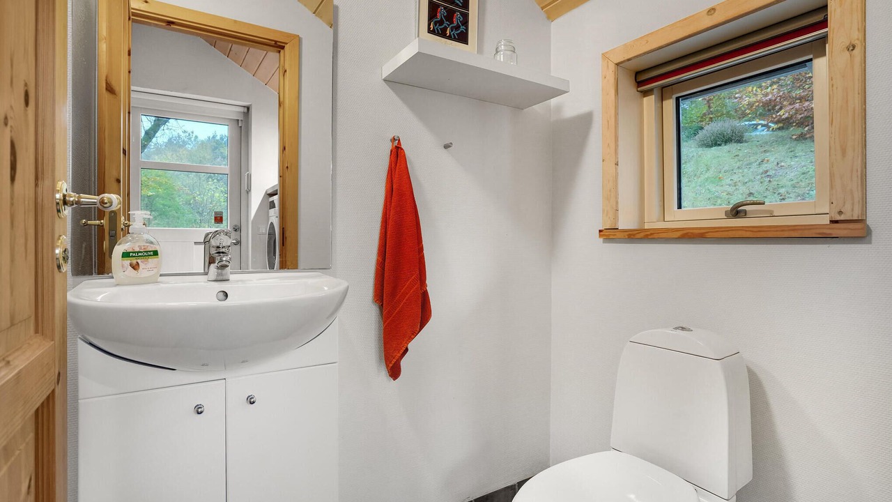 Photo of Bathroom in Femmøller