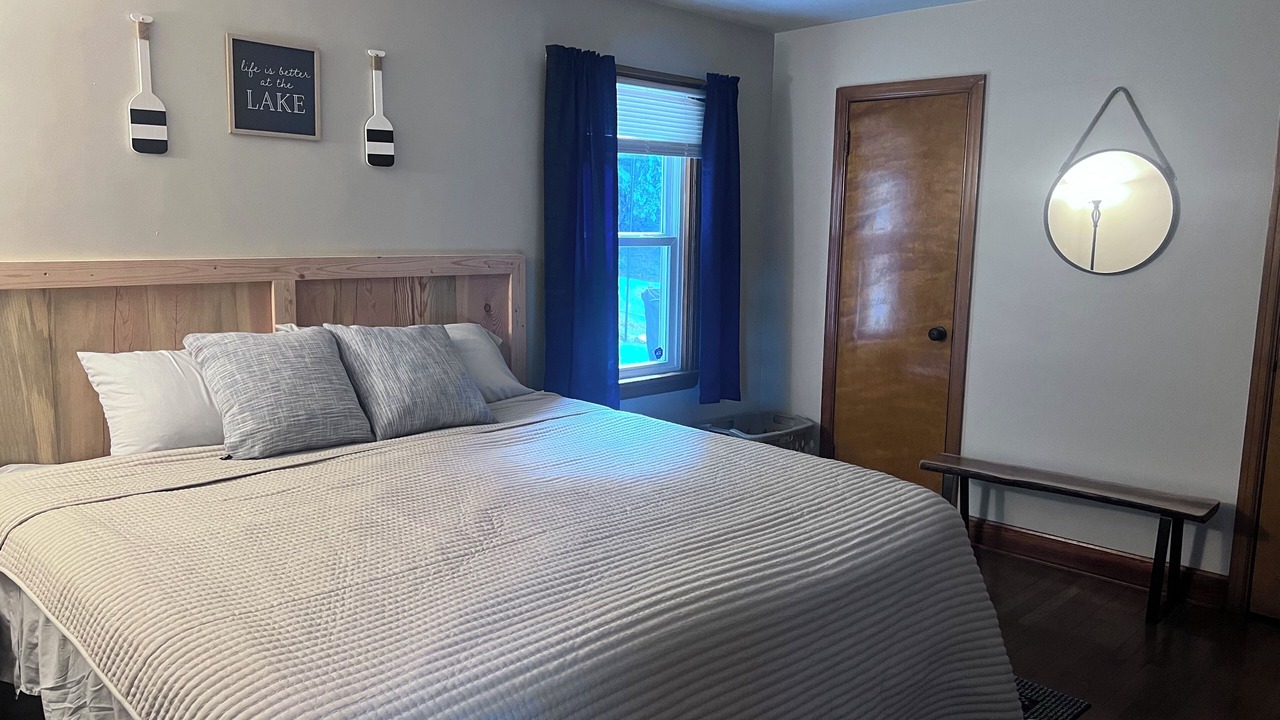 Photo of Bedroom in Huntingdon