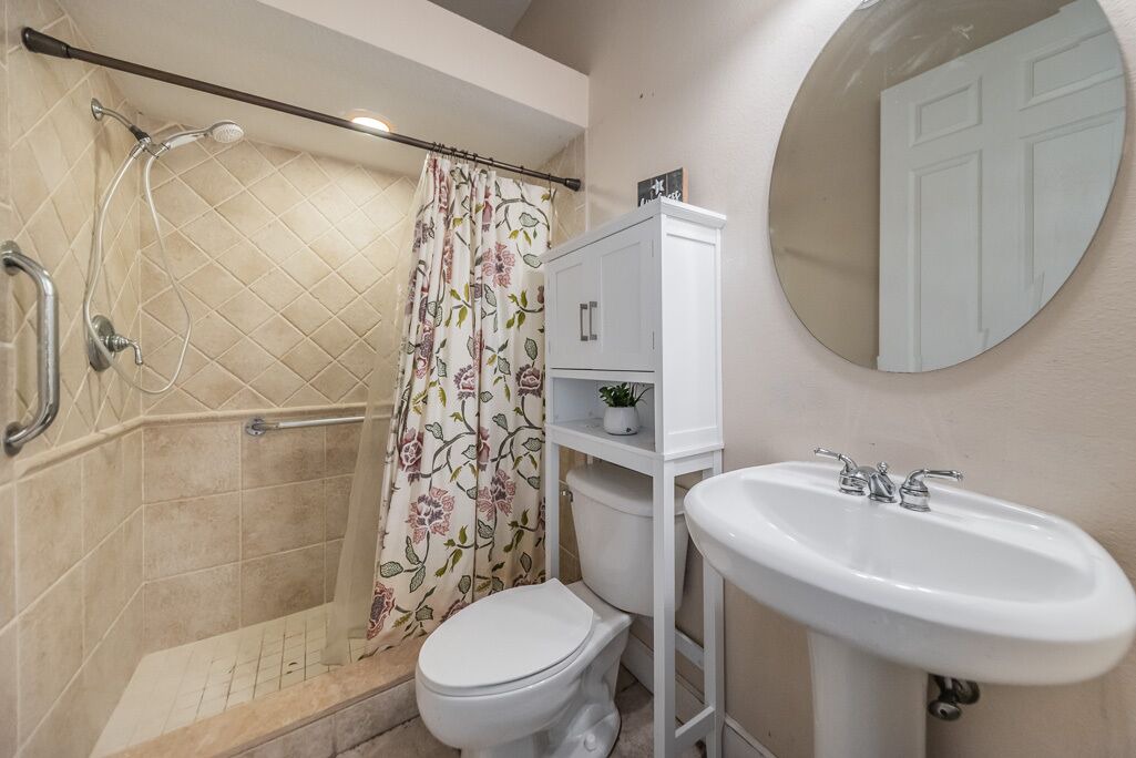 Photo of Bathroom in Tarpon Springs