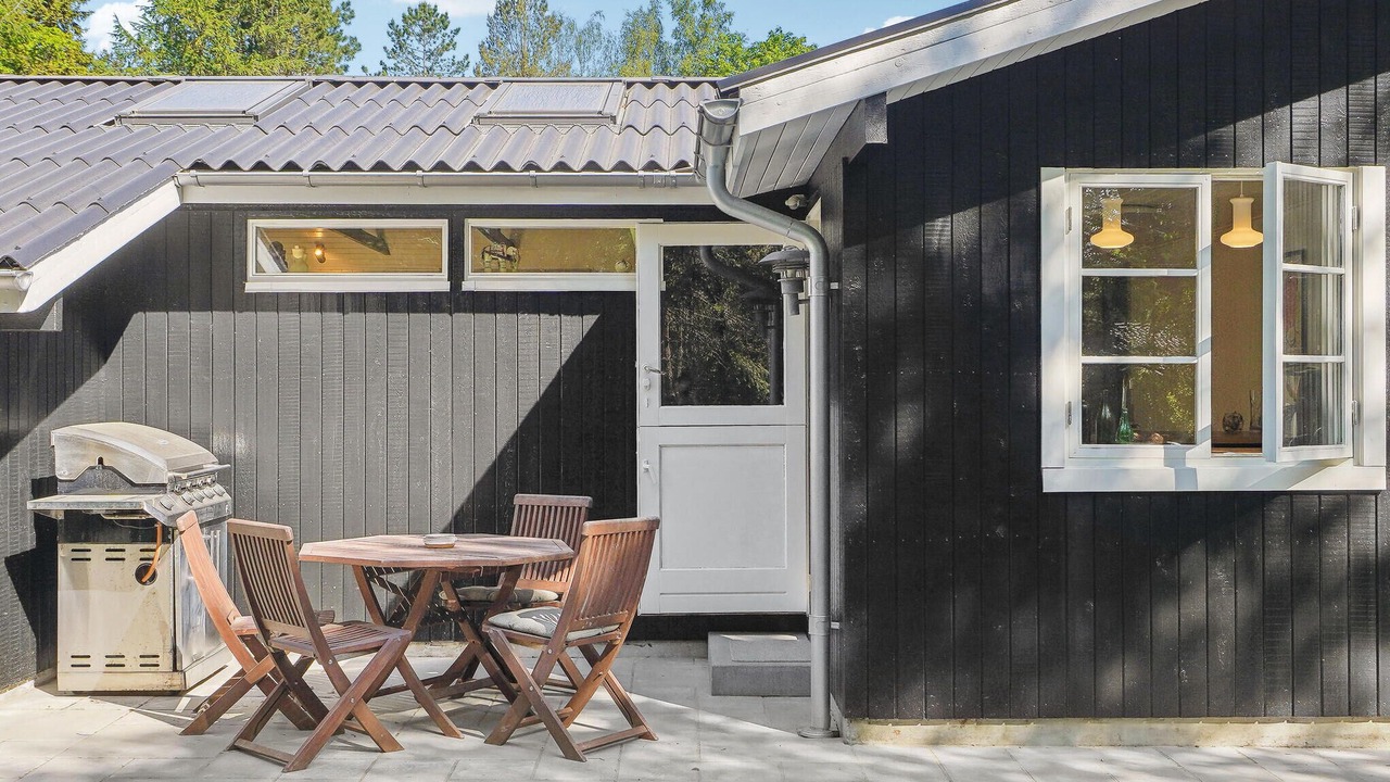 Photo of Others in Ans