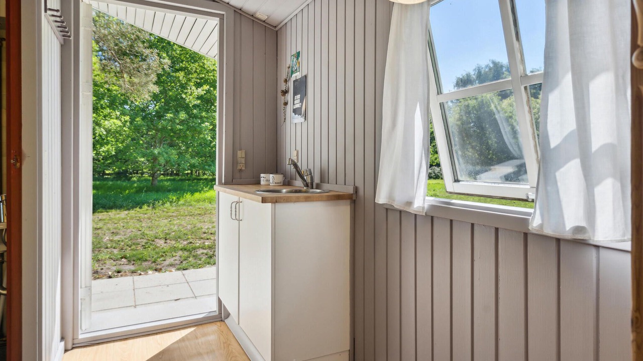 Photo of Others in Ans