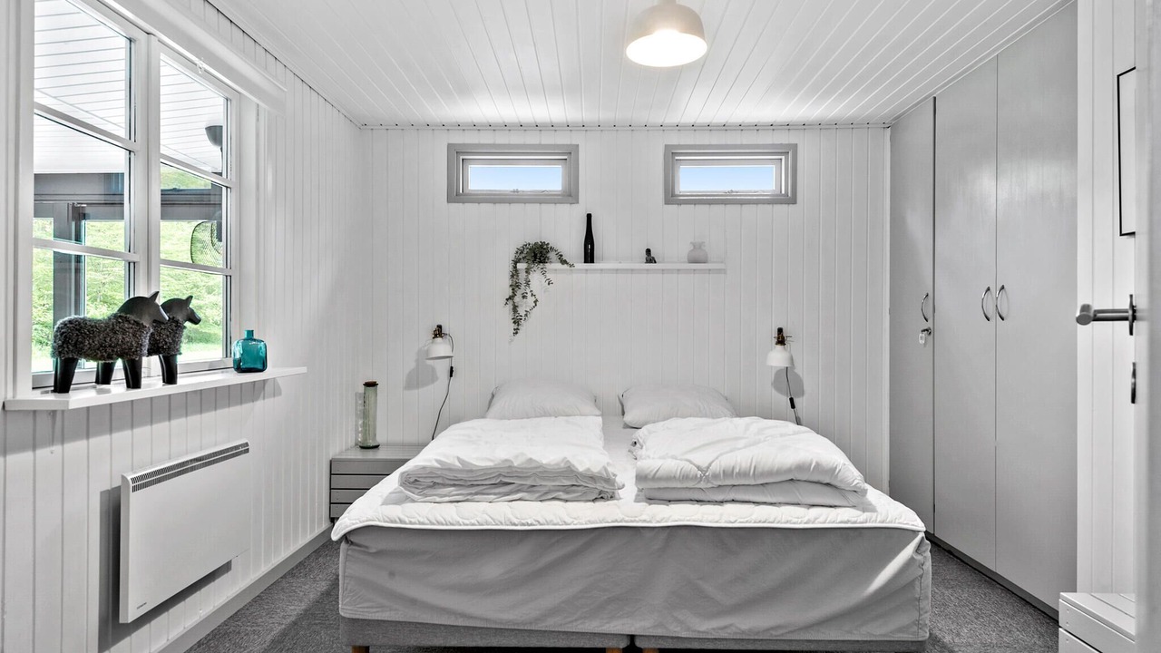 Photo of Others in Ans