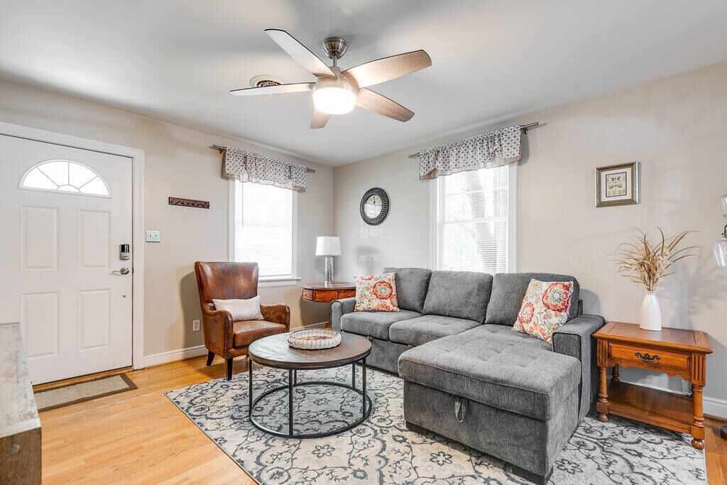 Photo of Livingroom in Richmond