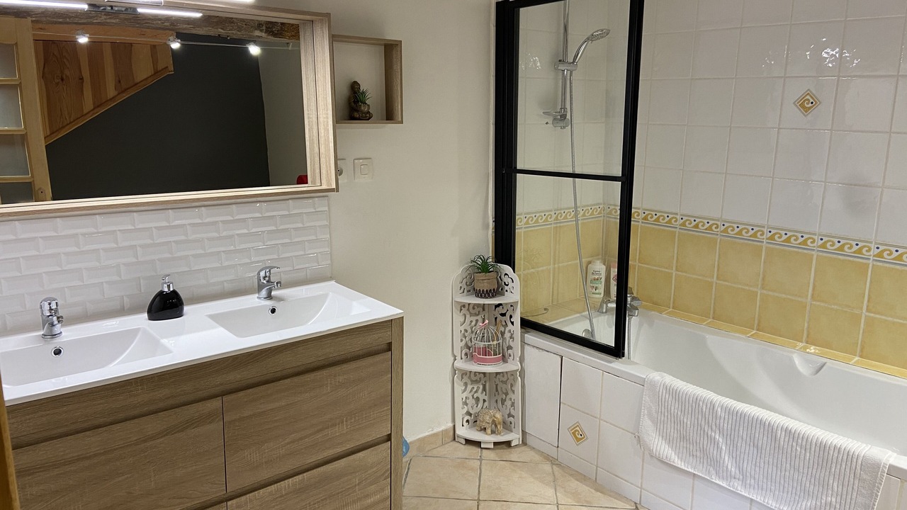 Photo of Bathroom in Villefloure