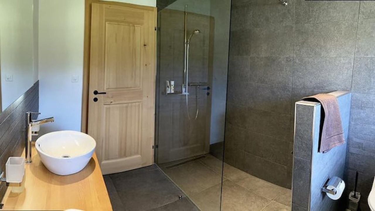 Photo of Bathroom in La Brevine