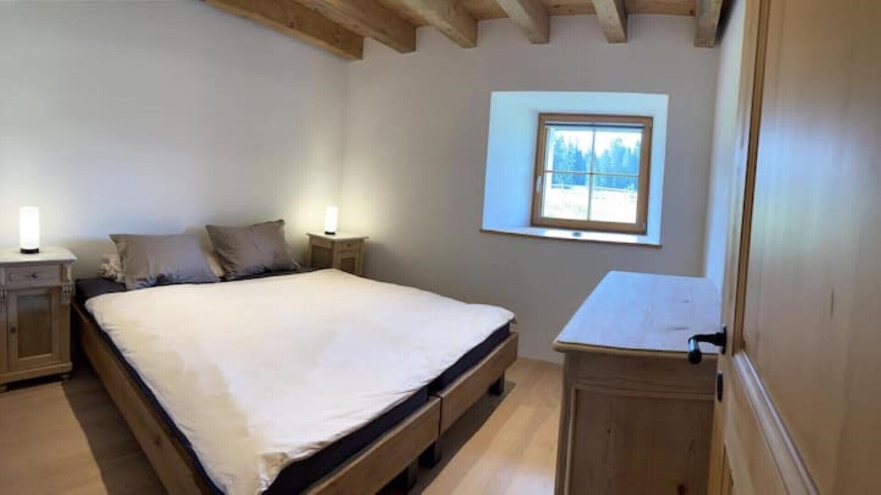 Photo of Bedroom in La Brevine