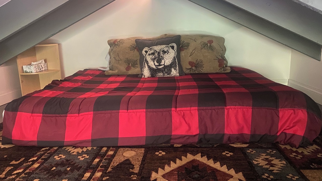 Photo of Bedroom in Drifting