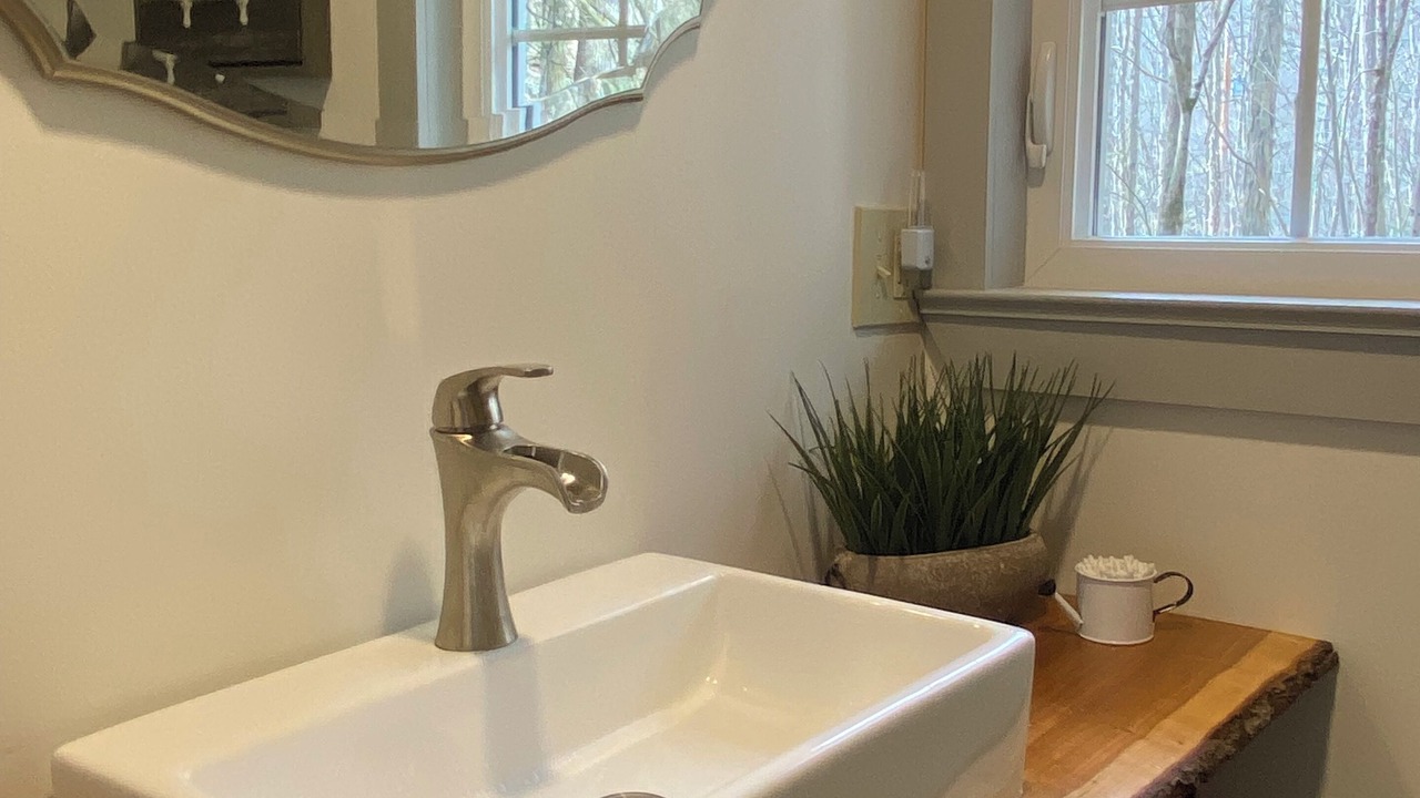 Photo of Bathroom in Drifting