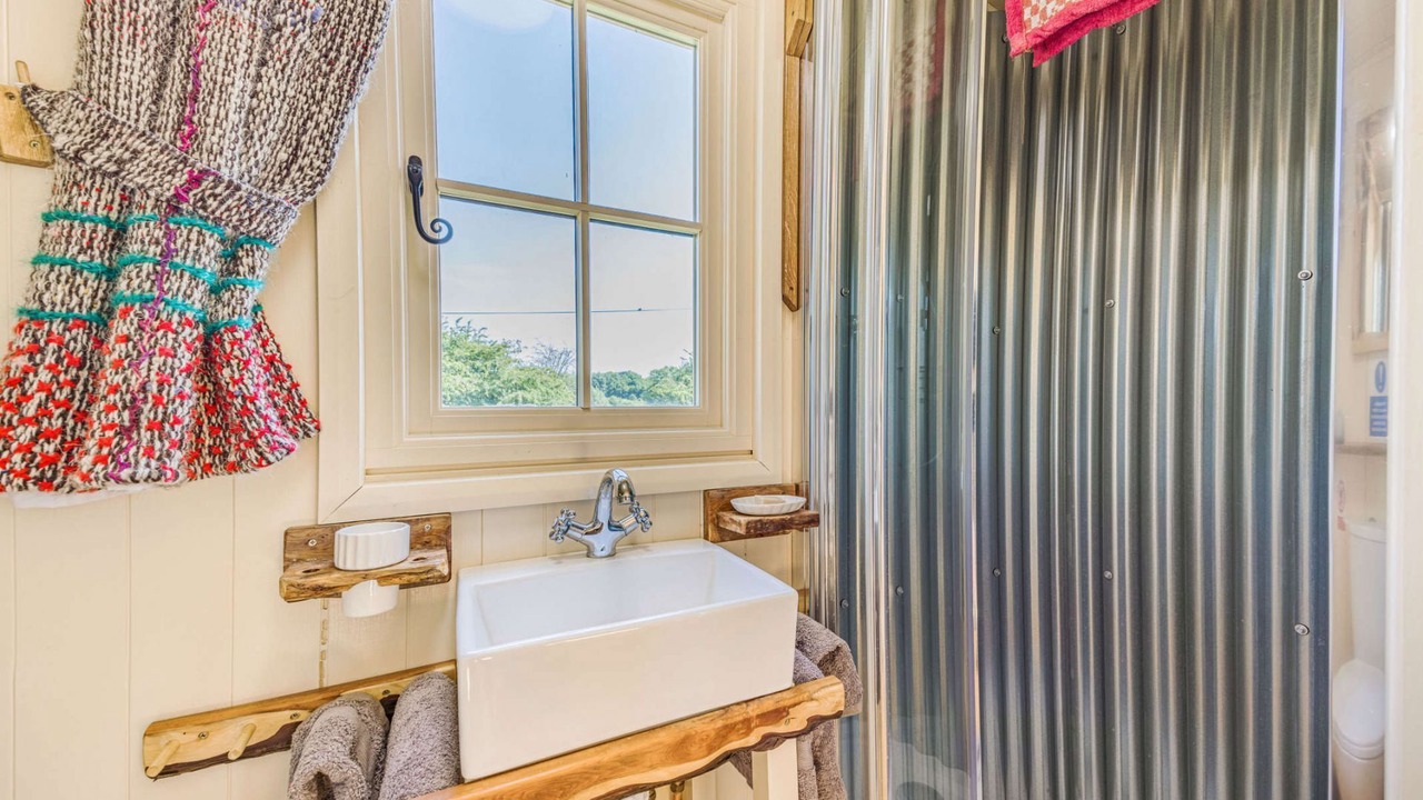 Photo of Bathroom in Shipton under Wychwood