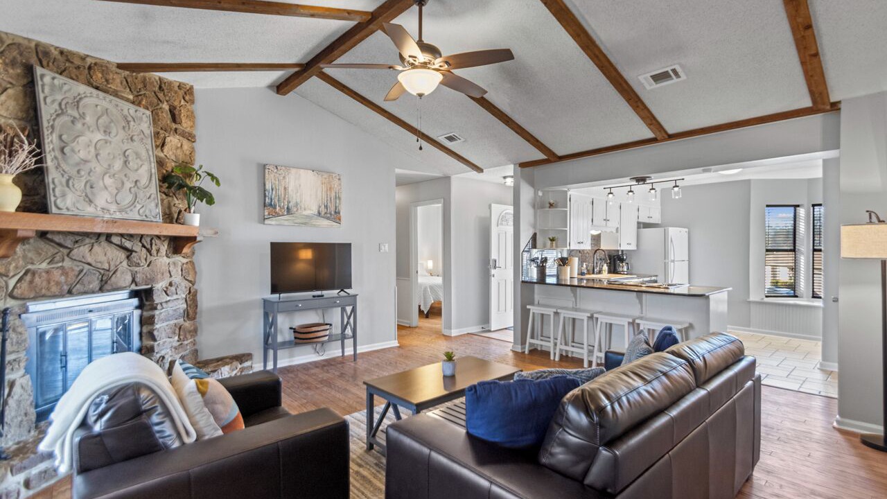 Photo of Livingroom in Sherwood