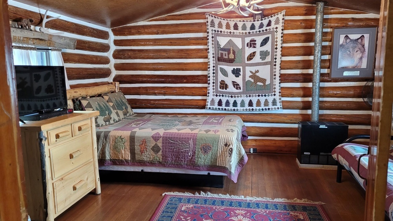 Photo of Bedroom in South Fork