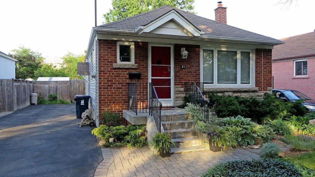 Photo of Outdoor in Clairlea