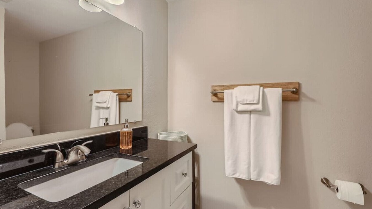 Photo of Bathroom in Shearer Hills - Ridgeview