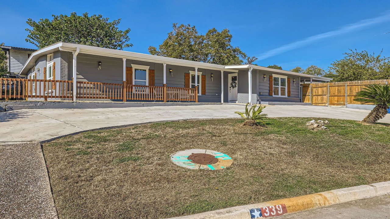 Photo of Outdoor in Shearer Hills - Ridgeview