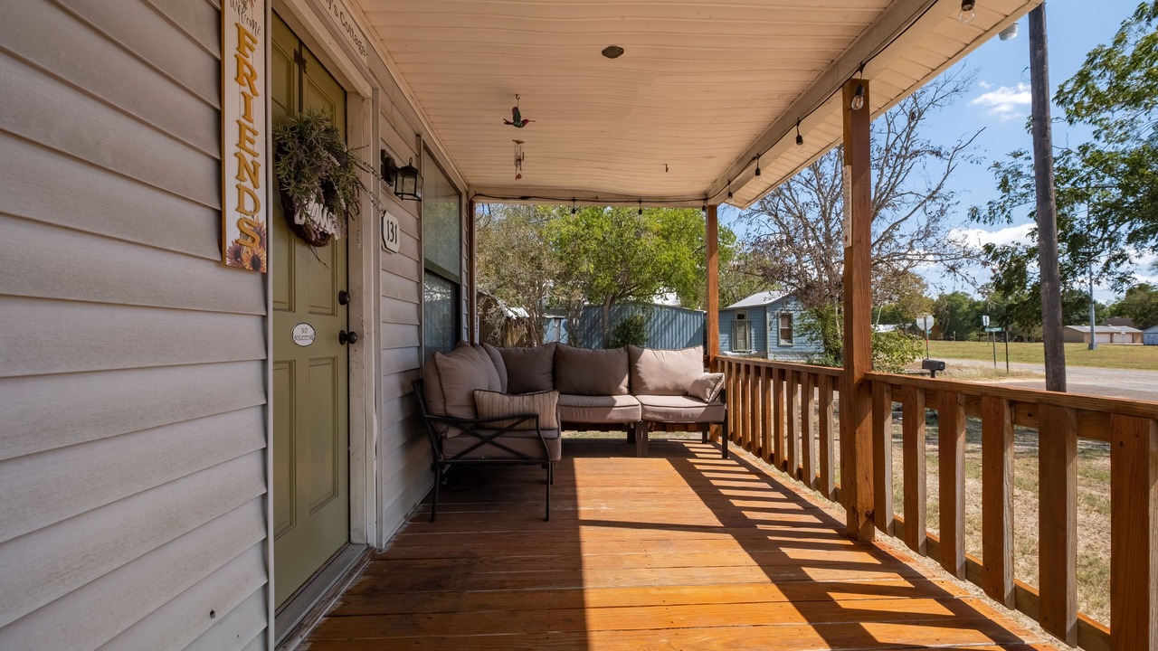 Photo of Patio Balcony in Carmine