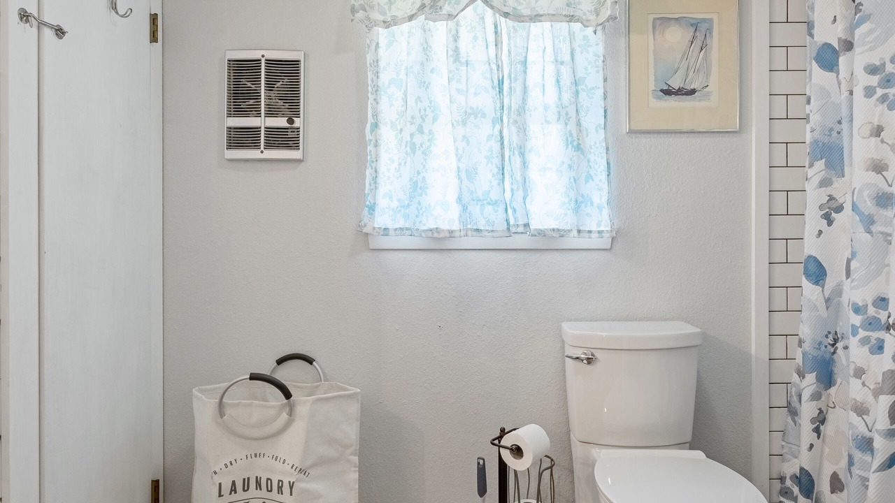 Photo of Bathroom in Carmine