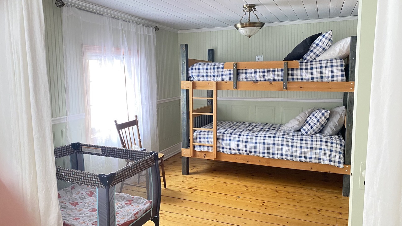 Photo of Bedroom in Saint-Gabriel-de-Valcartier