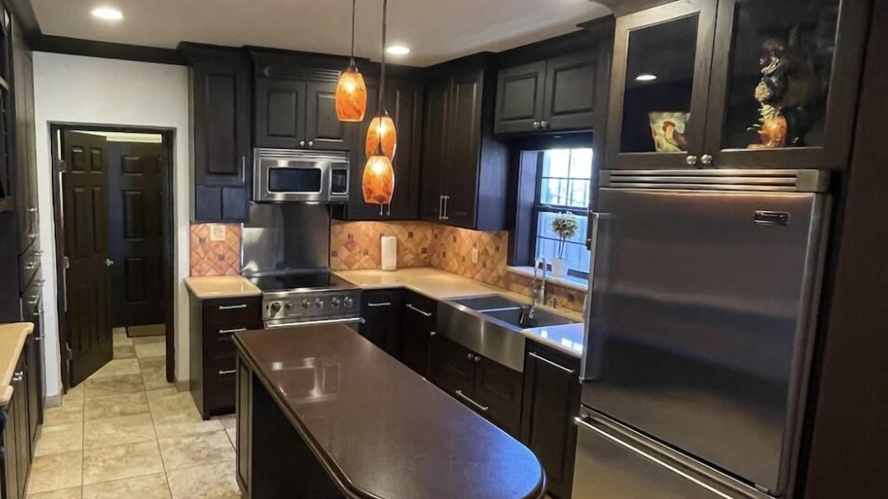 Photo of Kitchen in Eastern Division