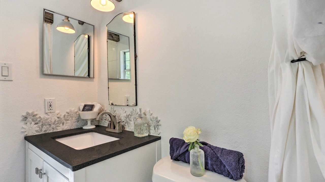 Photo of Bathroom in Salado