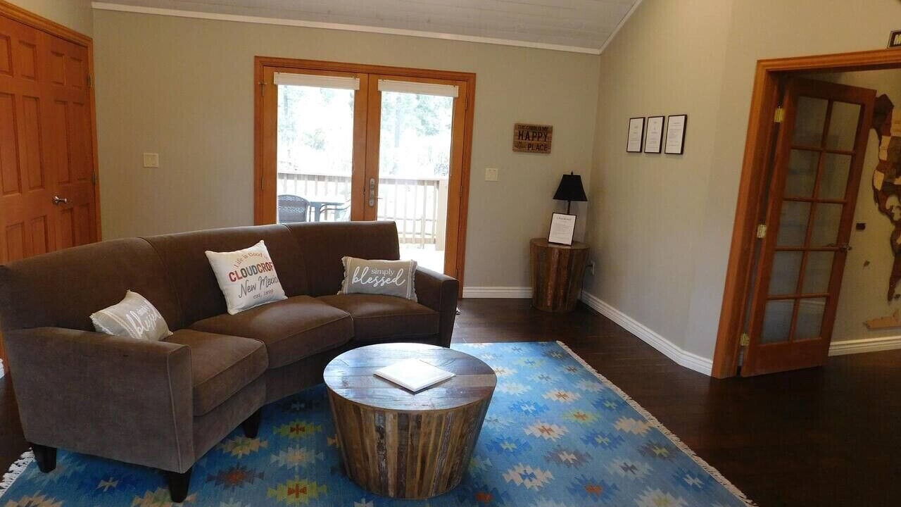 Photo of Livingroom in Cloudcroft