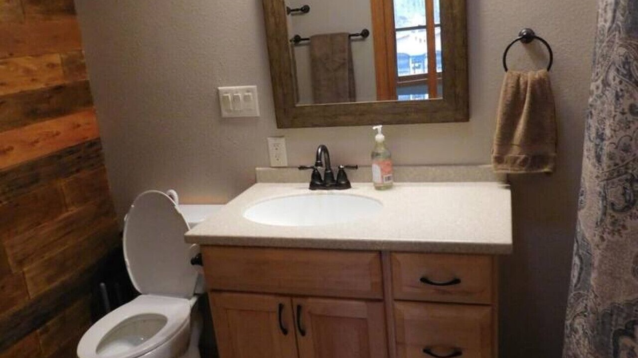 Photo of Bathroom in Cloudcroft