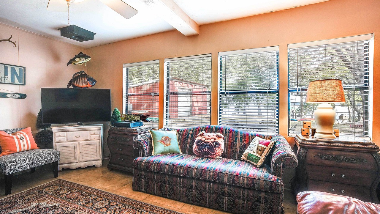 Photo of Livingroom in Trinity