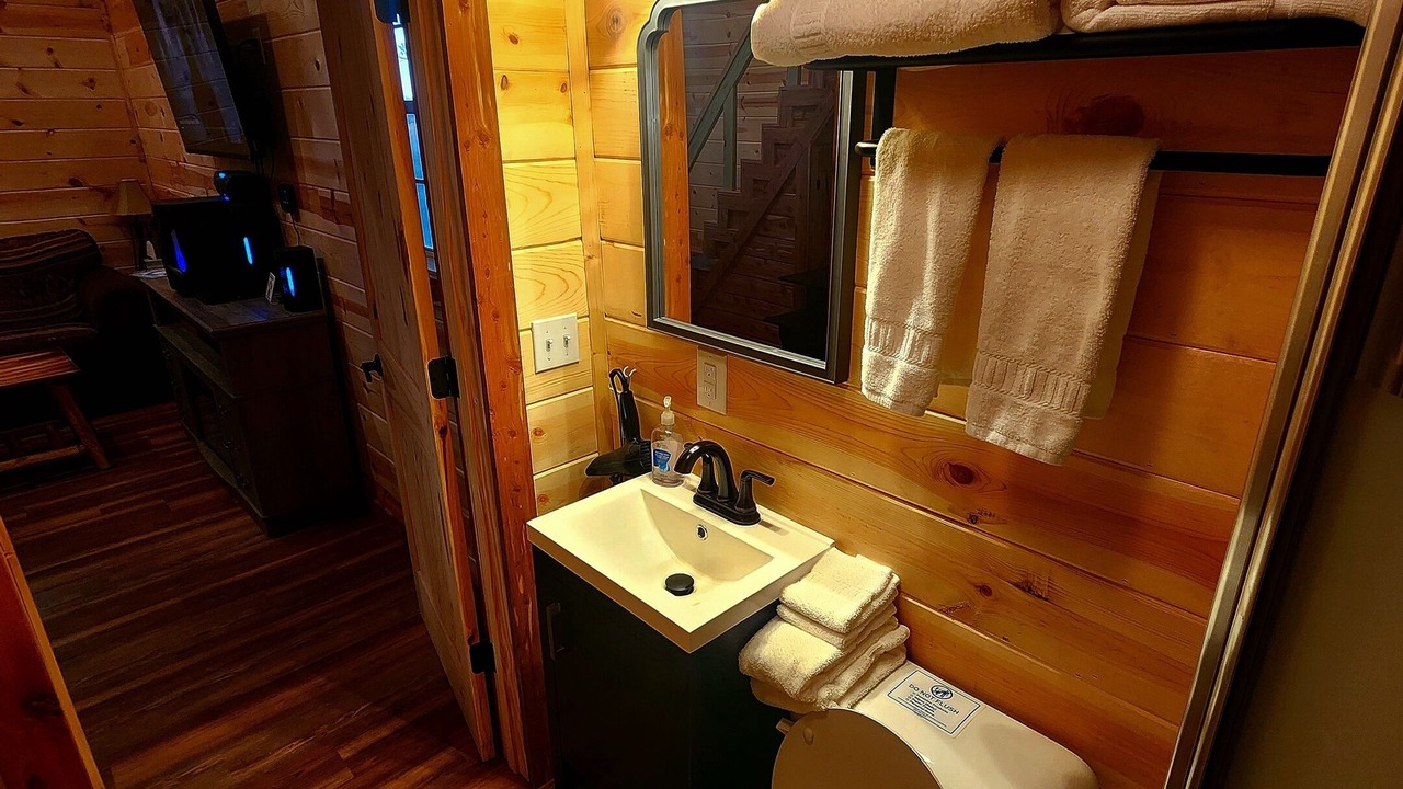 Photo of Bathroom in Marshall