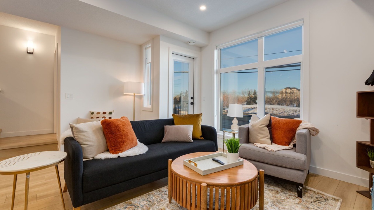 Photo of Livingroom in Shaganappi