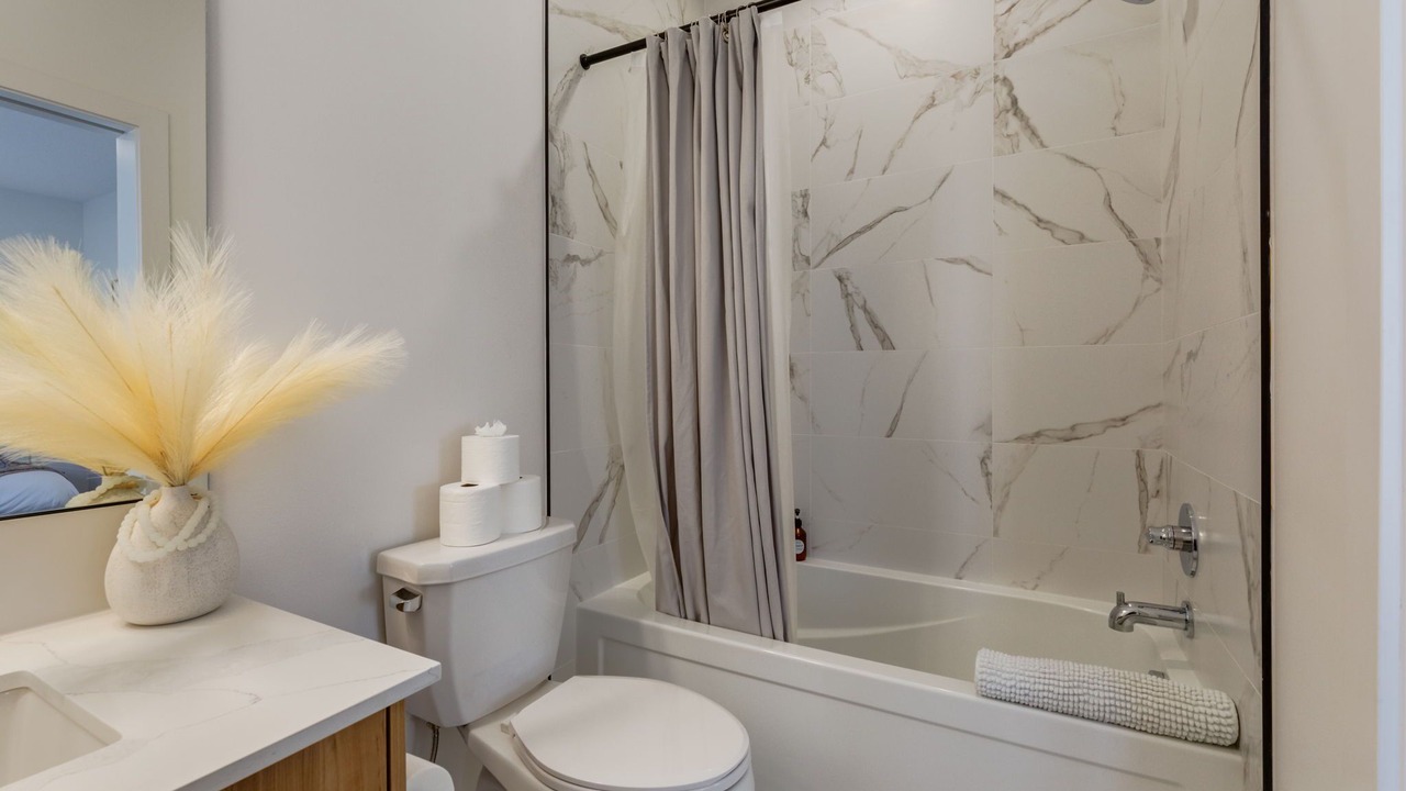 Photo of Bathroom in Shaganappi