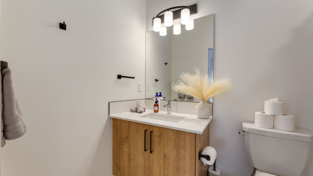 Photo of Bathroom in Shaganappi