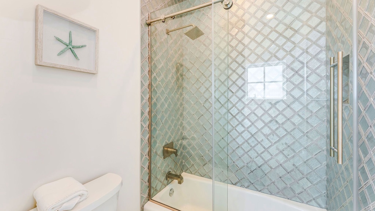 Photo of Bathroom in East End