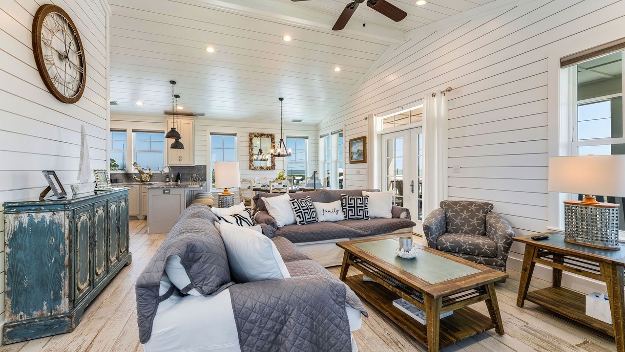 Photo of Livingroom in East End