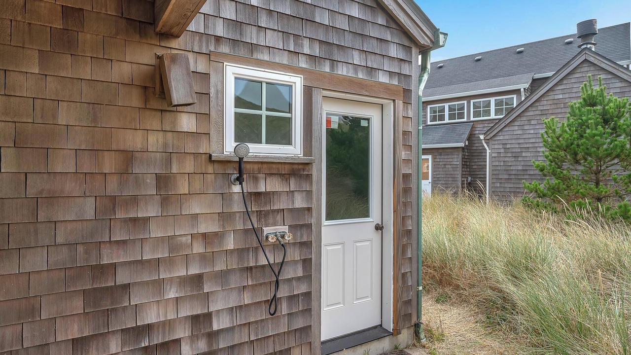 Photo of Others in Shorepine Village